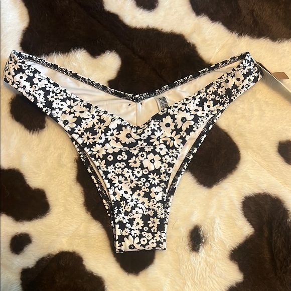 PINK Victoria's Secret Other - PINK Victoria's Secret Black and White Floral Bikini Bottom